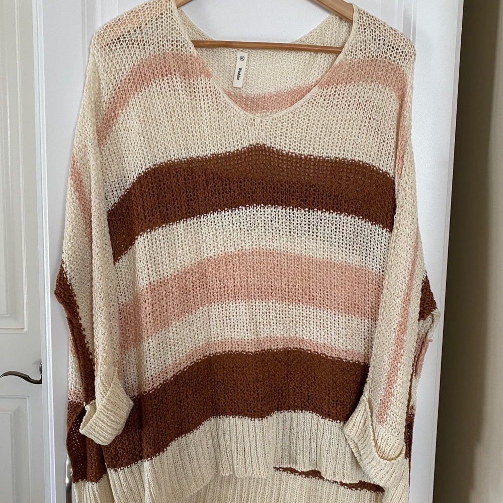 Wishlist cream loose knit sleeved top medium/large